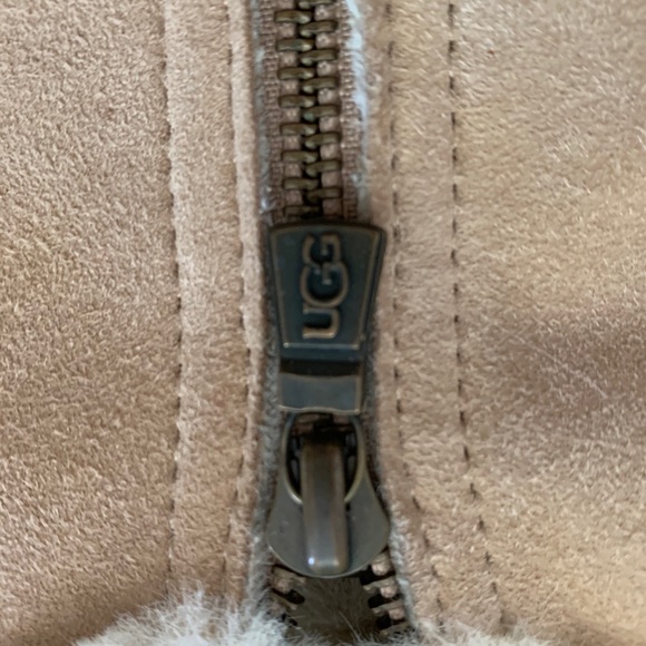 UGG Bomber Jacket - Large - Picture 4 of 7